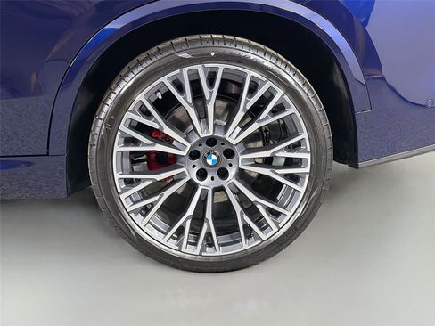 New 2026 BMW X5 xDrive40i w/ M Sport Package AWD/4WD image 32