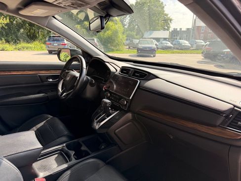 Used 2018 Honda CR-V Touring image 16