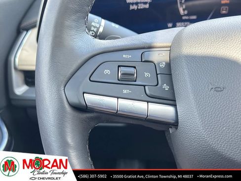 Used 2024 Cadillac XT4 Premium Luxury w/ Cold Weather Package FWD image 27