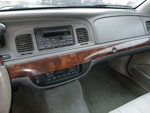 Used 2005 Mercury Grand Marquis LS image 13