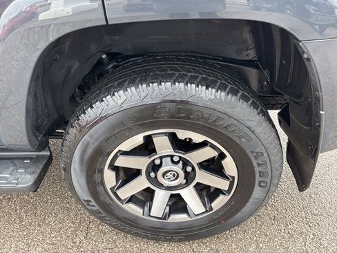 Used 2024 Toyota 4Runner TRD Off-Road image 5