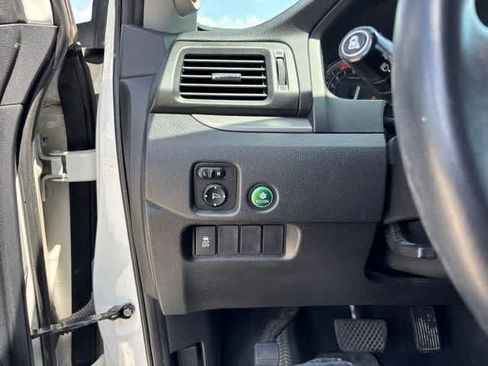 Used 2017 Honda Pilot EX-L image 10
