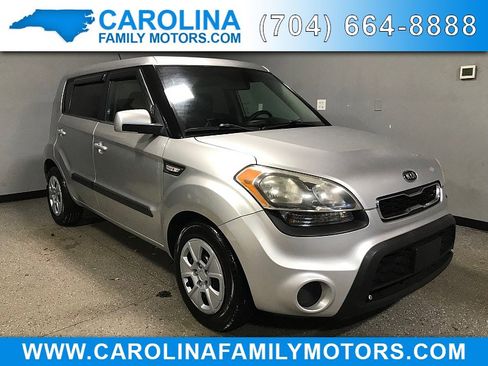 Used 2012 Kia Soul 4d Hatchback Base Auto image 1
