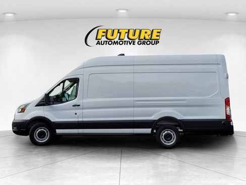 New 2026 Ford Transit 250 148 Medium Roof w/ Load Area Protection Package image 7