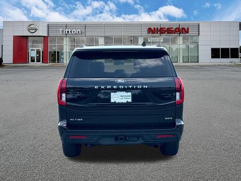 Used 2025 Ford Expedition Max Active RWD image 6
