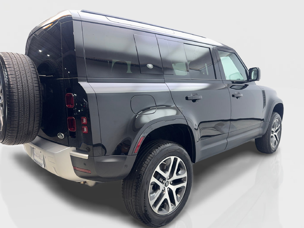 Used 2023 Land Rover Defender 110 SE AWD/4WD image 15