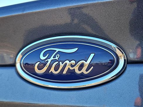 Used 2019 Ford Fusion SE image 6