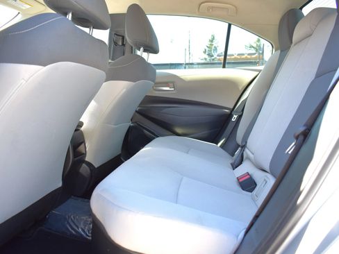 Used 2021 Toyota Corolla LE FWD image 25