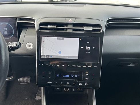 Used 2024 Hyundai Tucson Limited image 21
