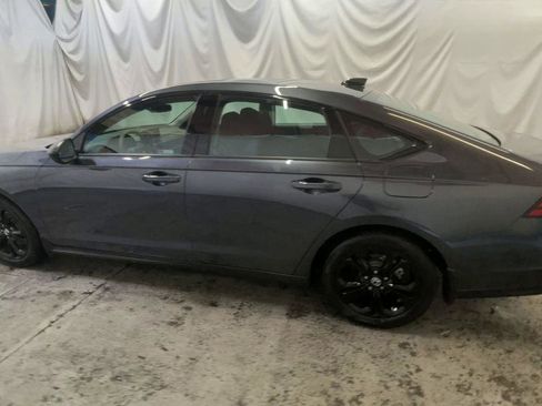 Certified 2025 Honda Accord SE image 6