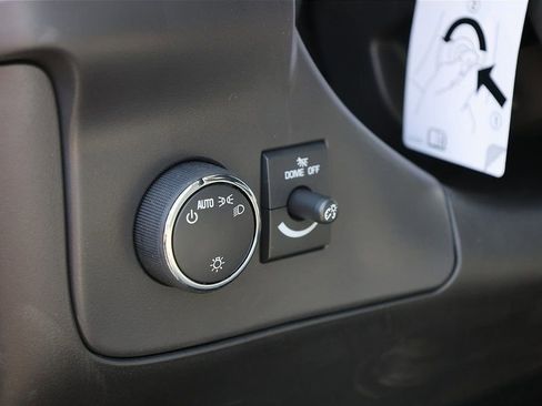 New 2025 Chevrolet Express 3500 RWD image 31