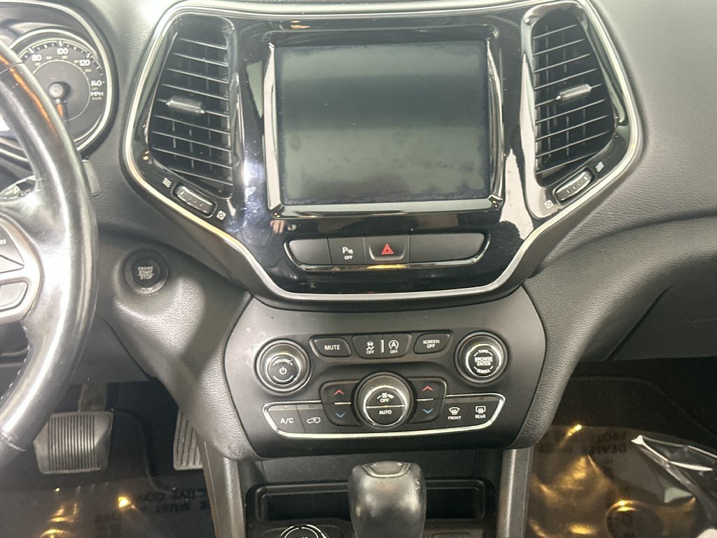 Used 2019 Jeep Cherokee Limited AWD/4WD image 20