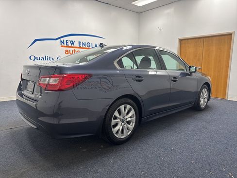 Used 2017 Subaru Legacy 2.5i Premium AWD/4WD image 3