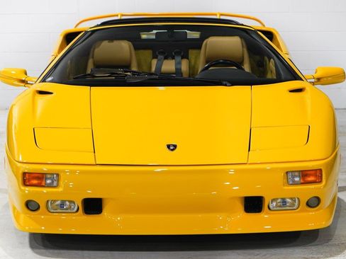 Used 1998 Lamborghini Diablo VT image 5