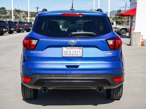 Used 2019 Ford Escape SE image 10