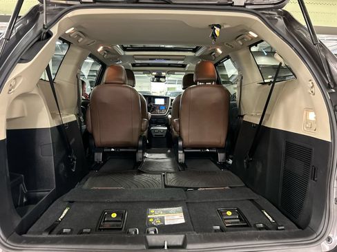 Used 2020 Toyota Sienna Limited Premium AWD/4WD image 30