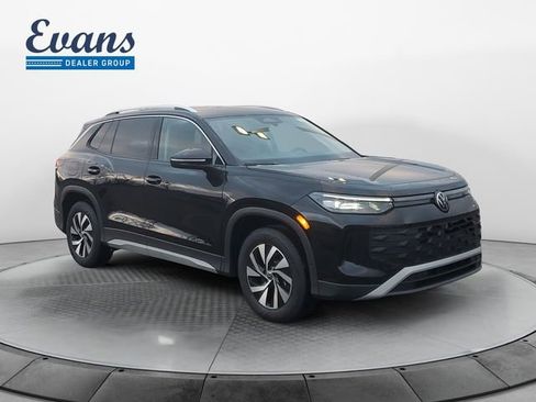 New 2025 Volkswagen Tiguan S AWD/4WD image 9