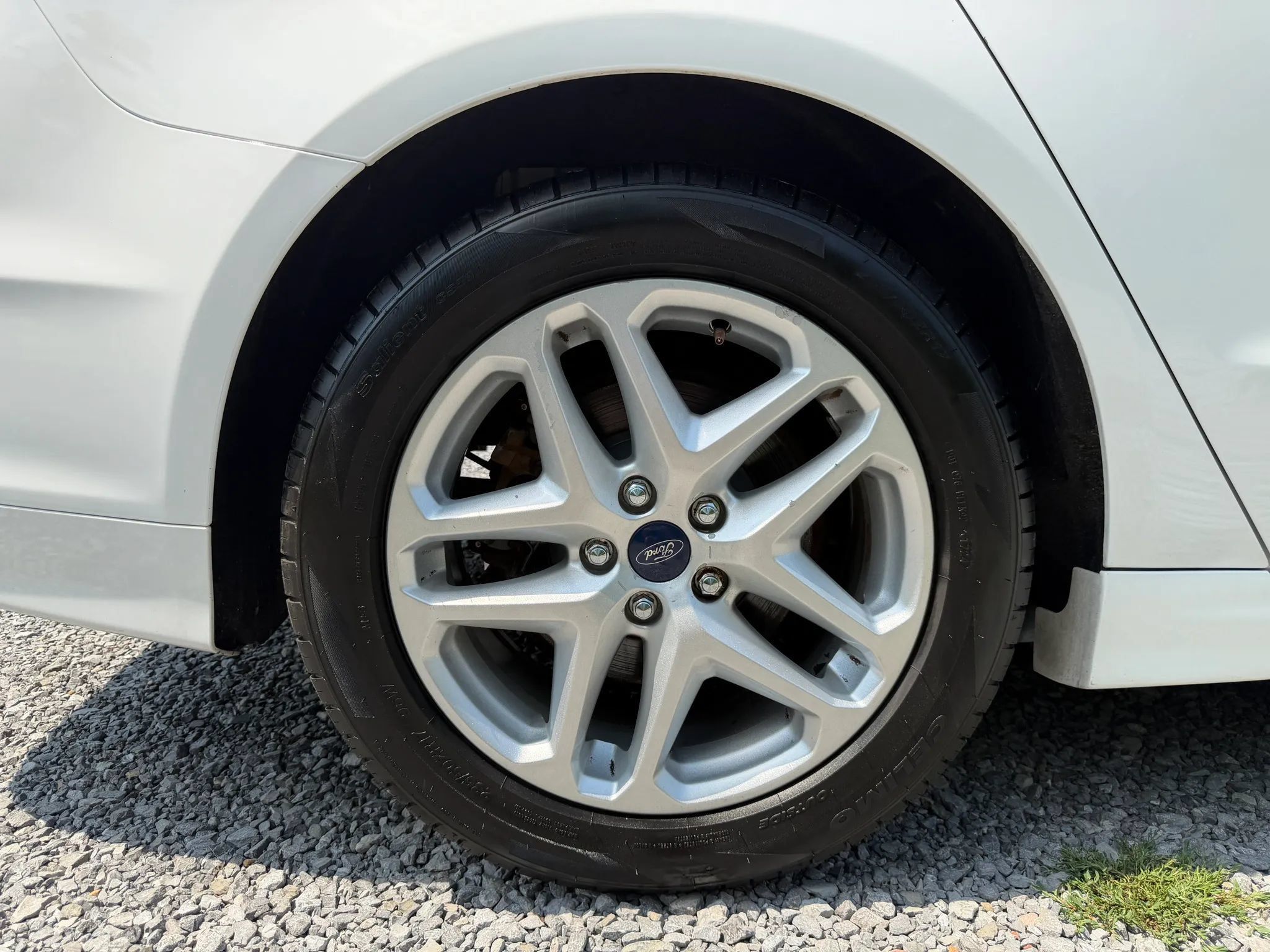 Used 2014 Ford Fusion SE FWD image 43