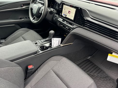 Used 2026 Toyota Camry LE image 15