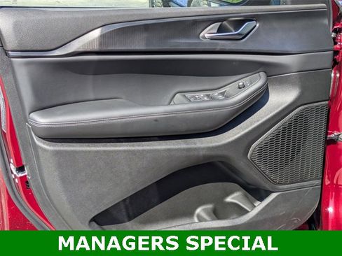 New 2025 Jeep Grand Cherokee L Laredo w/ Luxury Tech Group I image 12