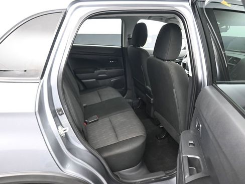 Used 2023 Mitsubishi Outlander Sport ES image 29