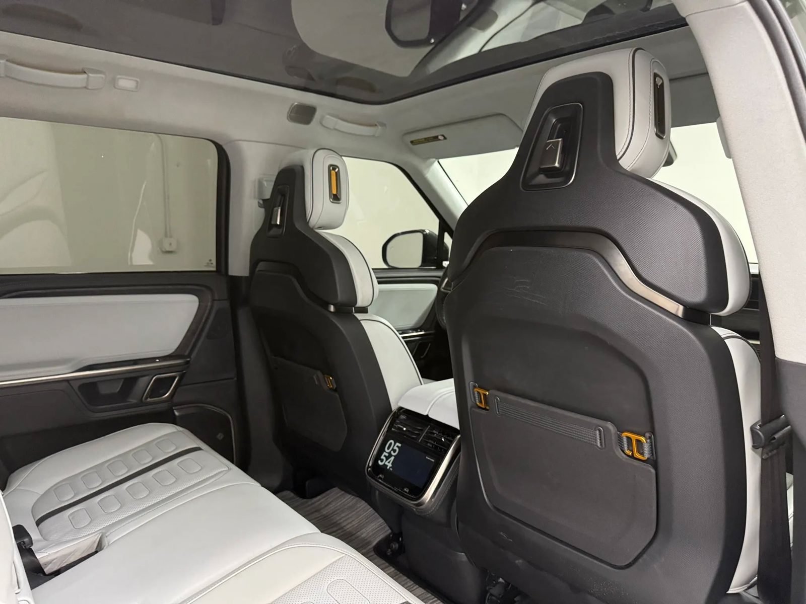 Used 2024 Rivian R1S Adventure Quad AWD/4WD image 18