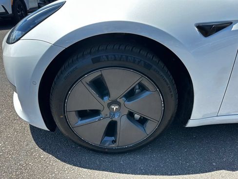 Used 2022 Tesla Model 3 RWD image 9
