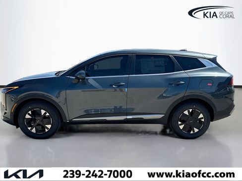 New 2026 Kia Sportage LX image 2