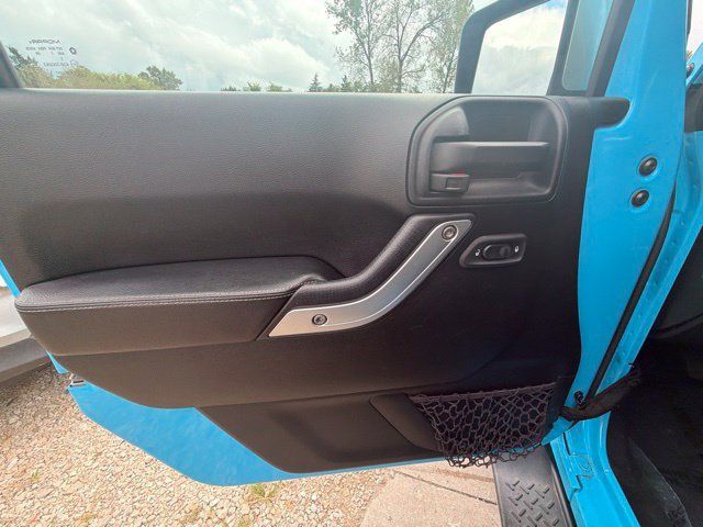 Used 2017 Jeep Wrangler Unlimited Sahara w/ Quick Order Package 24E Chief AWD/4WD image 17