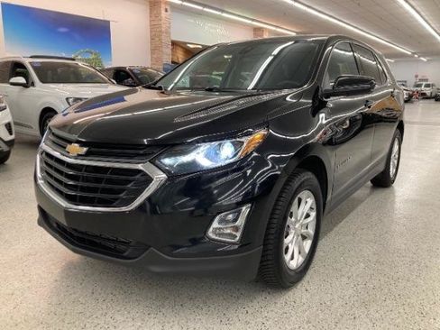 Used 2020 Chevrolet Equinox LT AWD/4WD image 2