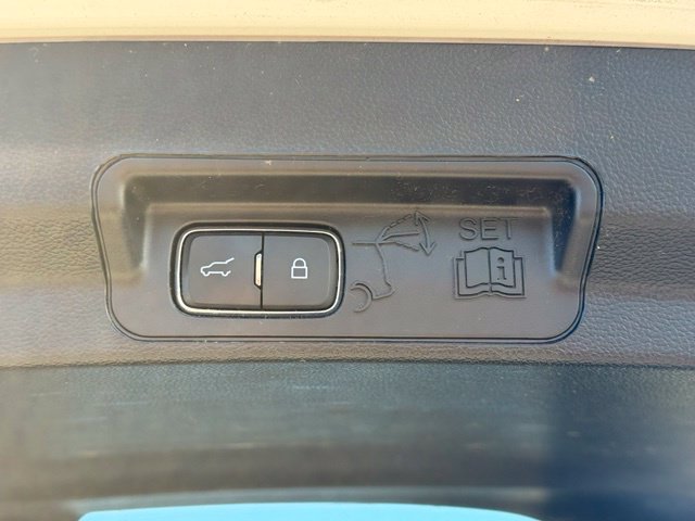 Used 2020 Ford Explorer ST w/ Premium Technology Package AWD/4WD image 16