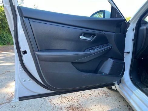 Used 2021 Nissan Sentra S FWD image 3