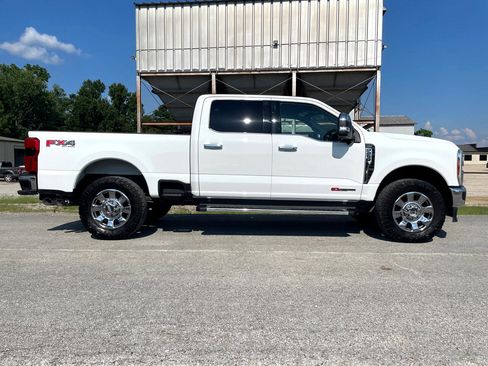 Used 2023 Ford F250 Lariat w/ Tow Technology Package image 8
