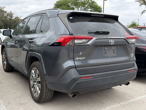 Used 2019 Toyota RAV4 XLE Premium w/ Cold Weather Package image 7