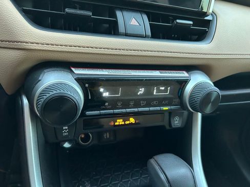 Used 2024 Toyota RAV4 LE image 25