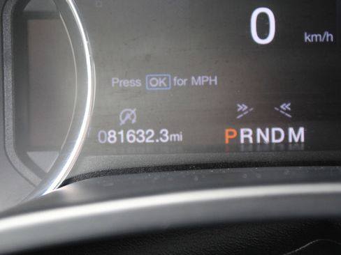 Used 2019 Ford Expedition Limited w/ Equipment Group 301A AWD/4WD image 46
