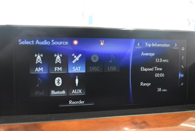 Used 2021 Lexus LX 570 4WD w/ Luxury Package image 8