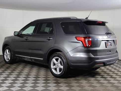 Used 2019 Ford Explorer XLT w/ Equipment Group 202A image 10