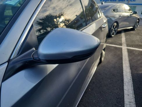 Used 2020 Honda Accord Touring image 5