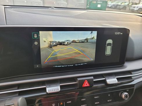 New 2026 Kia Sportage LX image 10