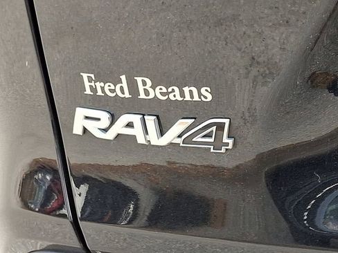 Used 2024 Toyota RAV4 XLE image 31