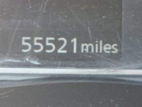 Used 2024 Nissan Versa SV FWD image 2