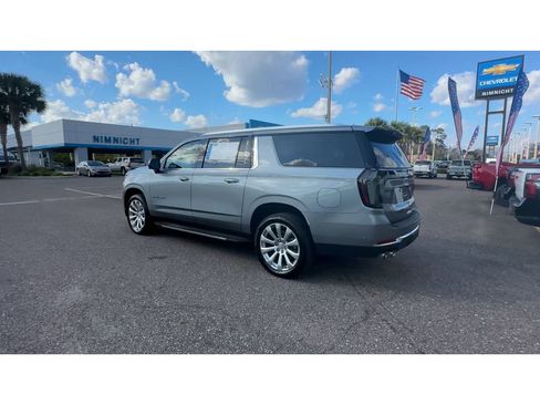 Certified 2025 Chevrolet Suburban Premier image 4