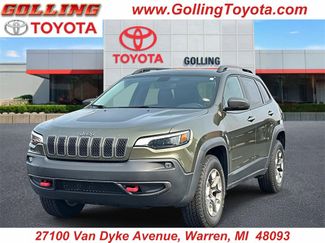 Used 2019 Jeep Cherokee Trailhawk w/ Cold Weather Group image 1