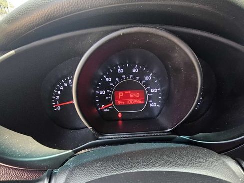 Used 2014 Kia Soul FWD image 16