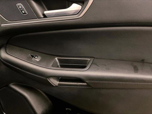 Used 2022 Ford Edge SEL w/ Convenience Package image 23