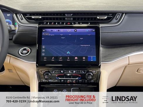 New 2025 Jeep Grand Cherokee L Limited w/ Luxury Tech Group II image 17