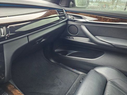 Used 2014 BMW X5 xDrive35i w/ M Sport image 41