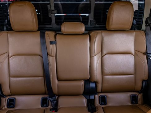 Used 2021 Jeep Gladiator Rubicon w/ LED Lighting Group image 35