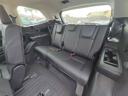 Used 2024 Subaru Ascent Limited w/ Technology Package image 26